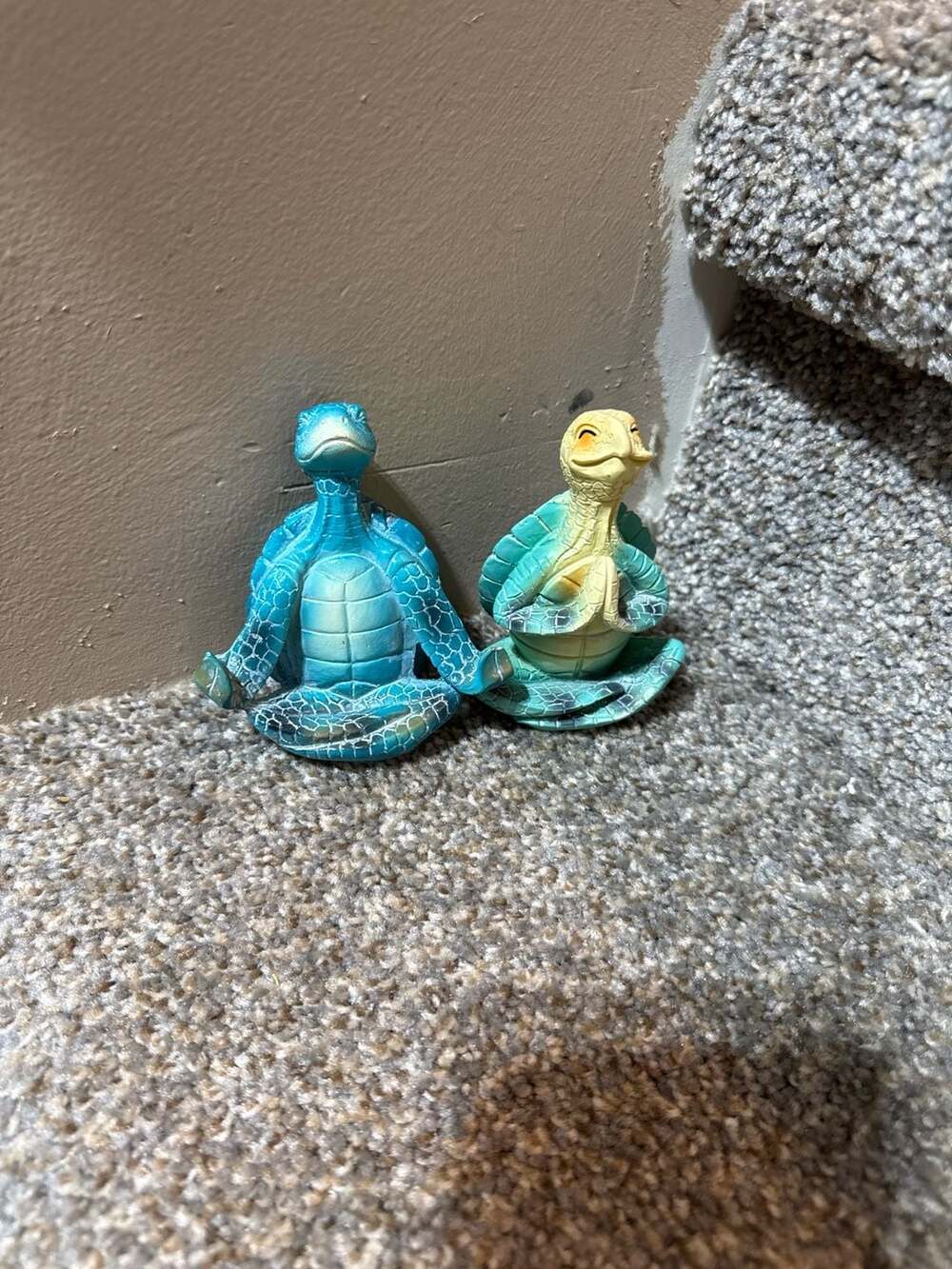 Set of 2 Meditating Sea Turtle Yoga Figurines Zenith Garden Decor